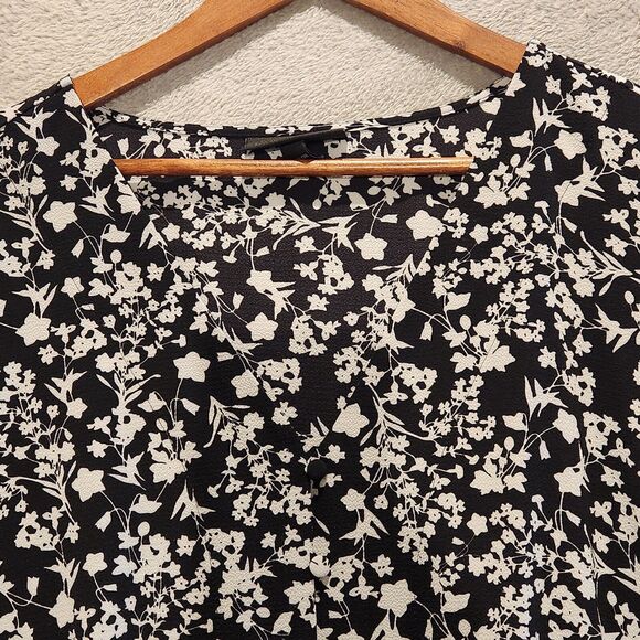 Lane Bryant Black White Floral Button Up Blouse Size 26/28 Bloomcore Feminine - Picture 2 of 13